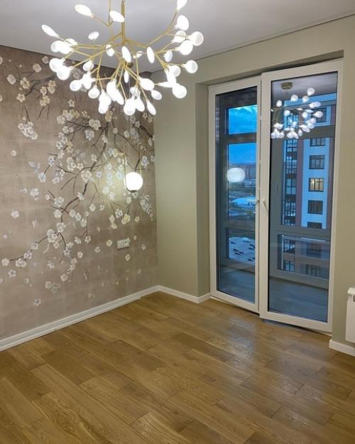 Отличный ремонт, мебели пока еще нет, но кухня выглядит очень просторной и свежей! 03