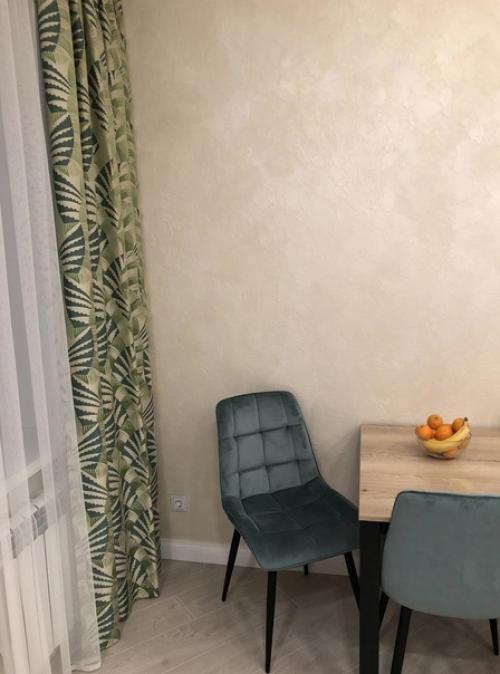 Просторная кухня. В которой уместилось всё, что нужно. 04