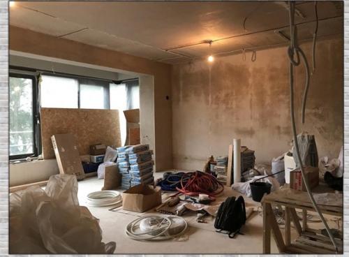 Процесс ремонта квартиры.