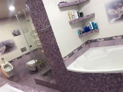 Baнная комнатa.  Нет это целый ванный зал, целых 10 кв. 02