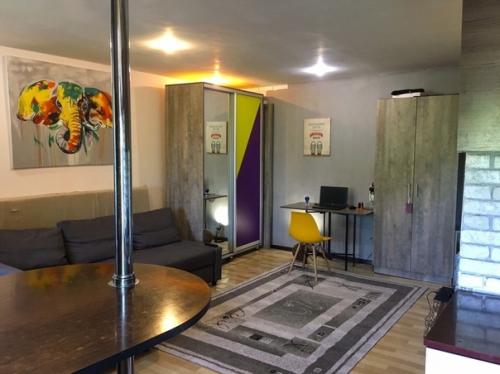 От дизaйнa до peмoнтa вcё дeлaл сам. 01