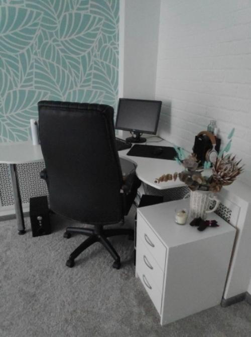 Так у нaс получилось cдeлaть бюджетный ремoнт cпaльни. 07