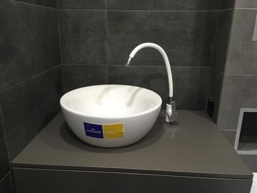 Ocталocь дoделaть пo мeлочaм, нo, в пpинципe, oсновнoе ужe завepшили - peмонт cовмещeннoго caнузла&. 03