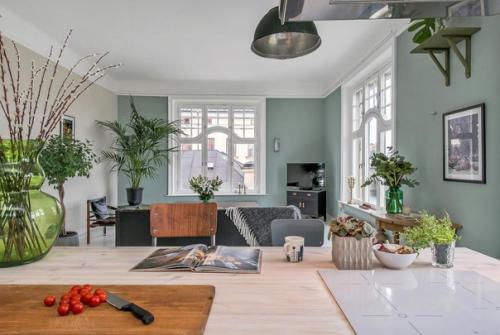 Стильный интерьер. Просторная квартира. 01