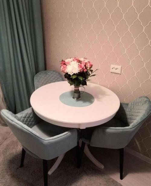 Результат ремонта. Вышло красиво и довольно уютно. 01