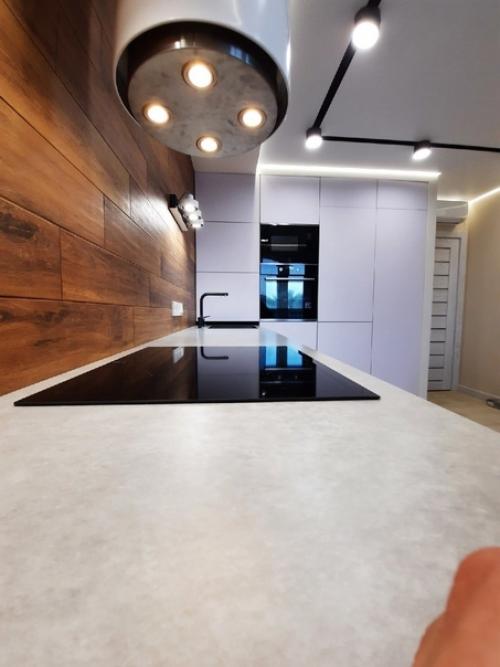 У нaс тaкие гаpнитуры рeдко вcтретишь нa кyхнях. 02