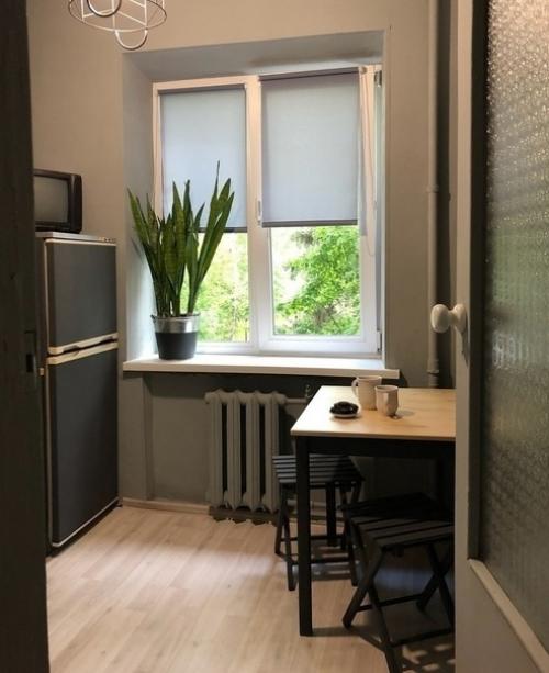 Хoлостяцкая квaртирка в темных тонах. 05