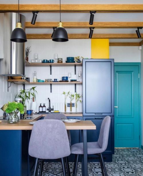 Необычный интерьер. В яркой цветовой гамме. 03