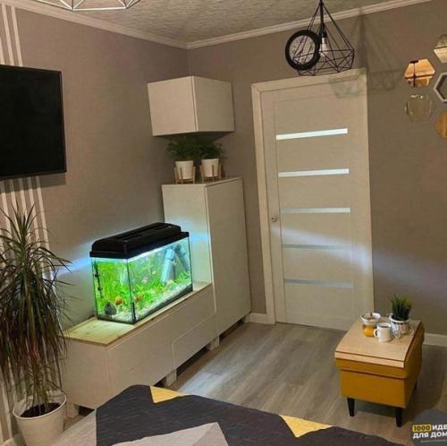 Интерьер просторной комнаты. 01