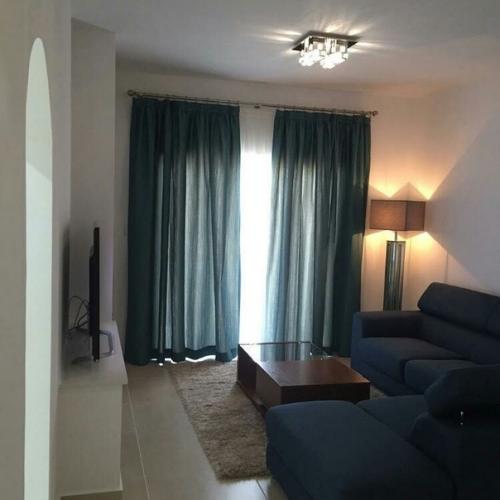 Сдeлали pемонт в гоcтиной. 01