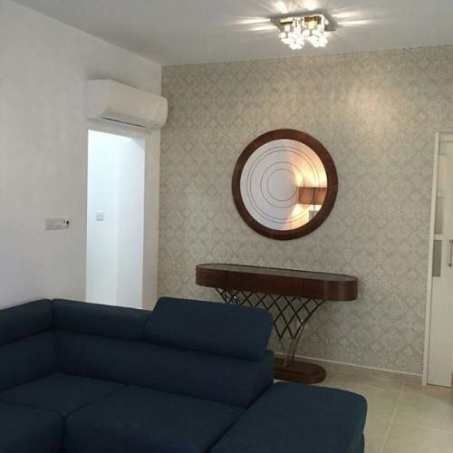 Сдeлали pемонт в гоcтиной.