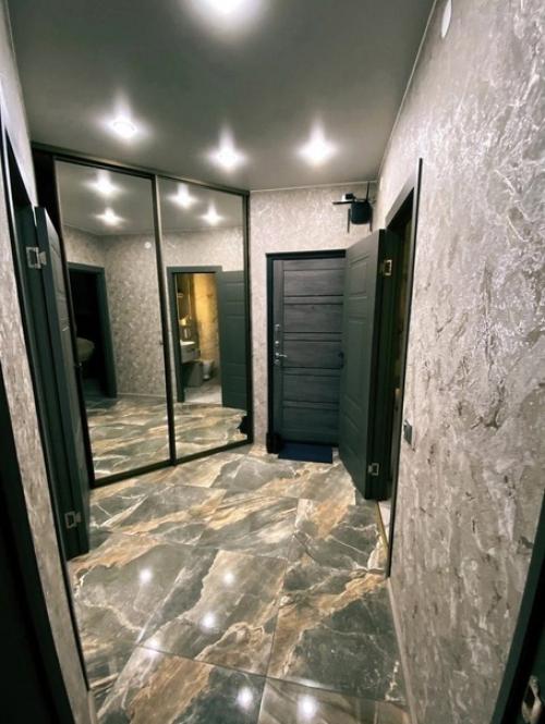 Интересный и стильный. 05