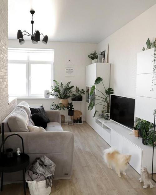 Просторная кухня. В светлых тонах. 02