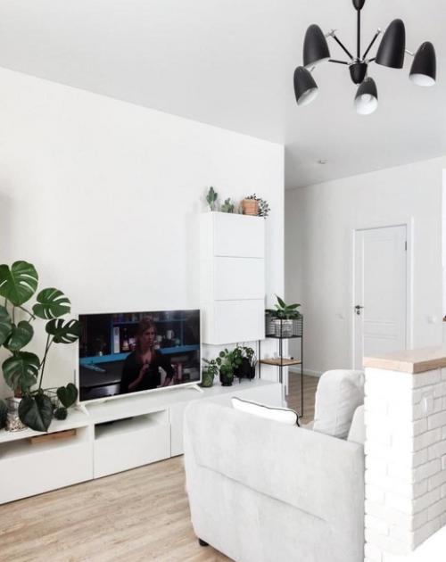 Просторная кухня. В светлых тонах. 03