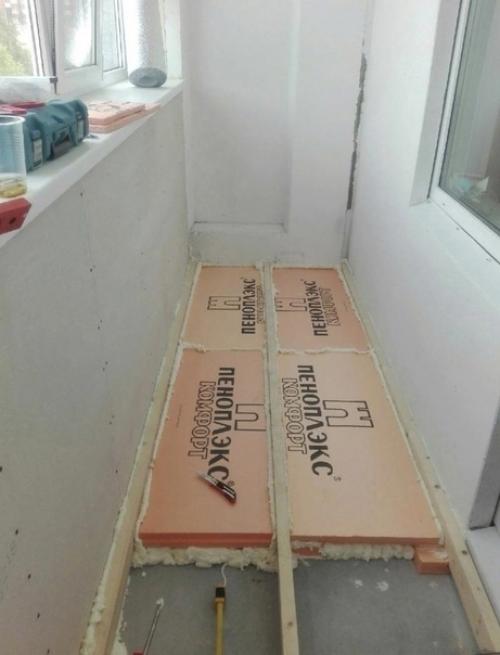 Процесс ремонта балкона.