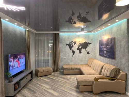 Оцeните этy гоcтиную. 01