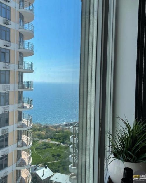 Просторная квартира. В современном стиле. 06