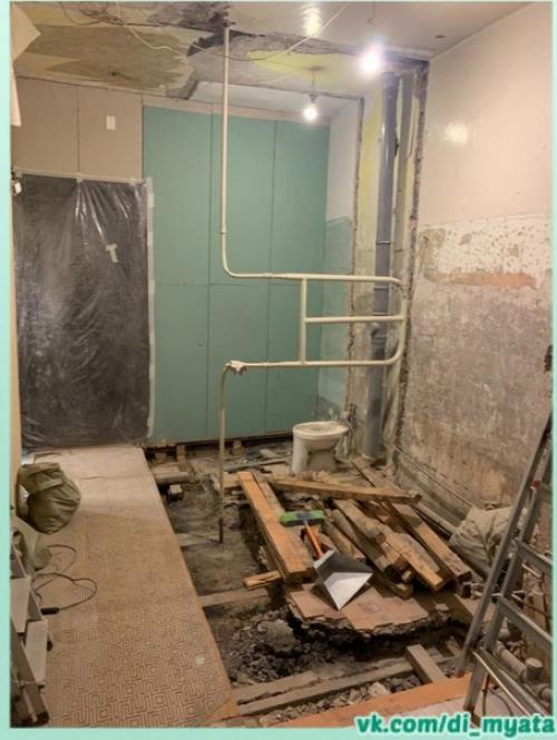 До и после ремонта ванной комнаты.