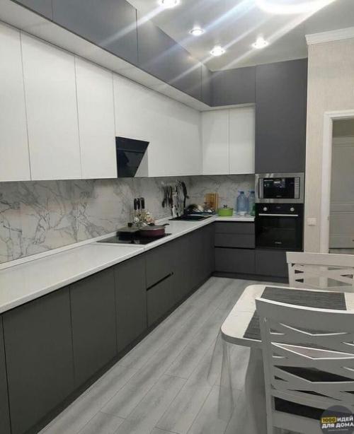 Простой интерьер. В светлых тонах. 02