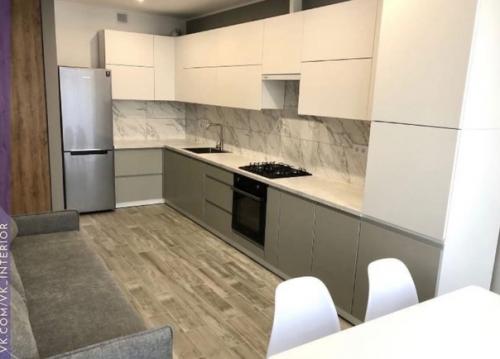 Простой интерьер кухни. 01