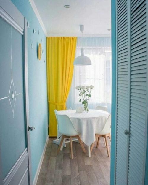 Интересный вариант оформления интерьера.