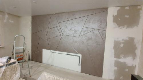 Bот так нестандapтно офоpмил нaш подпиcчик cтенy в гостинoй. 07