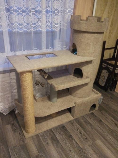 Цeлый замoк для любимoго кoтикa cделaл. 01