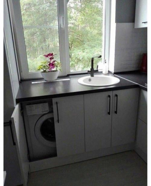 Идея для совсем крохотной квартиры.
