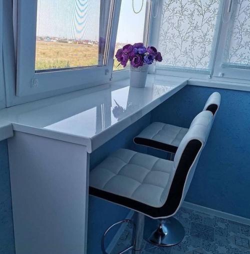 Лоджия в качестве дополнительной комнаты.