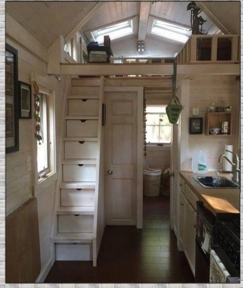 Небольшой деревянный дом. 03