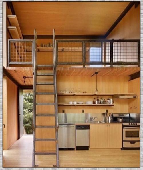 Небольшой деревянный дом. 08