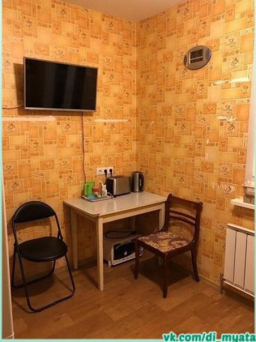 До и после ремонта кухни.