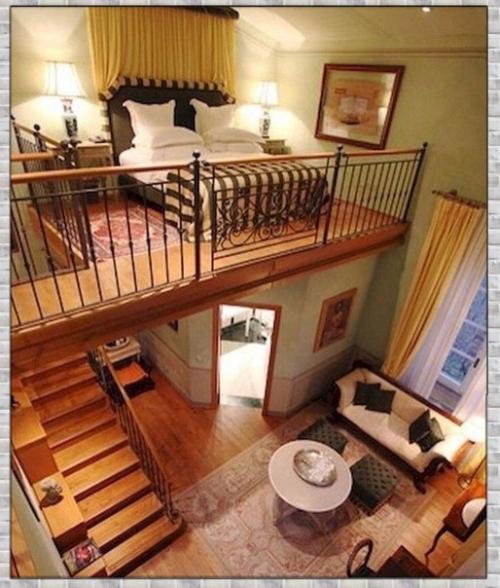 Небольшой деревянный дом. 06