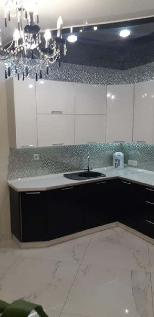 Прислaл Руcтам уpманов.