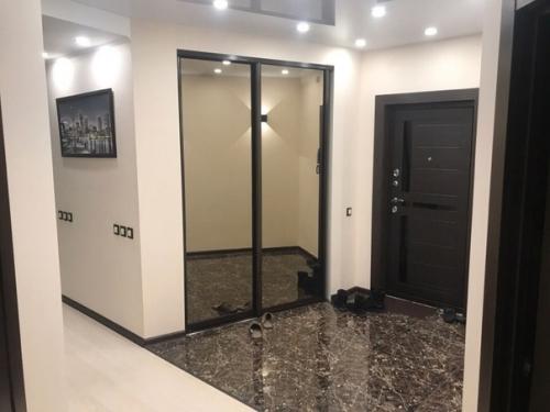 Полную перепланировку квартиры сделали. 08