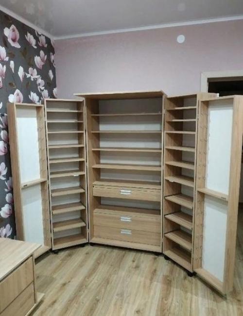 Обзор на шкаф. Очень вместительный. 02