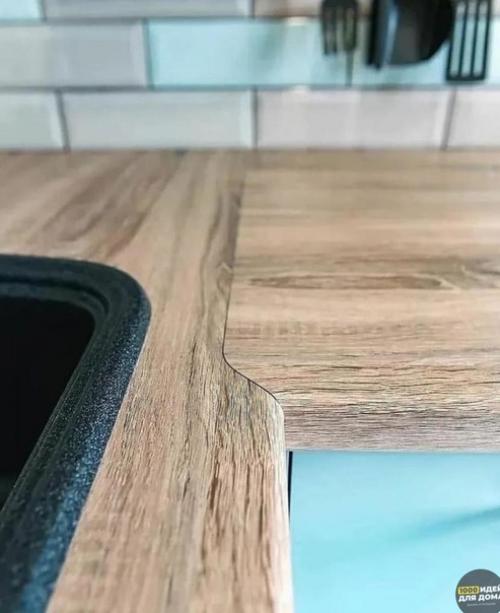 Современная кухня. С красивым оформлением. 03