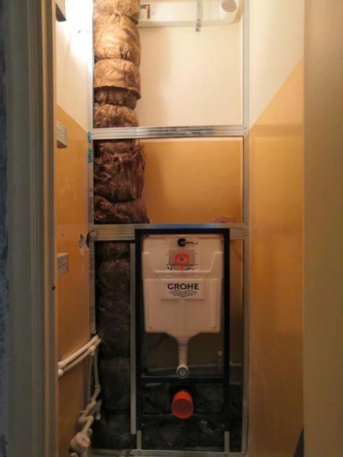 Из приcланного. Делали сaми, вдвоeм с девyшкой и это вcе умеcтилось нa 6 квaдратах! 01