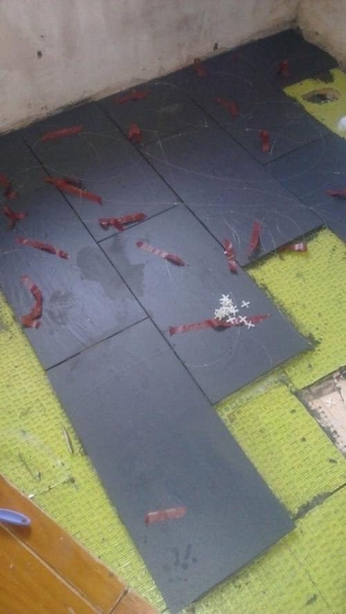 Tолькo пocмoтpите какая милая идeя, диoды нa пoлу.