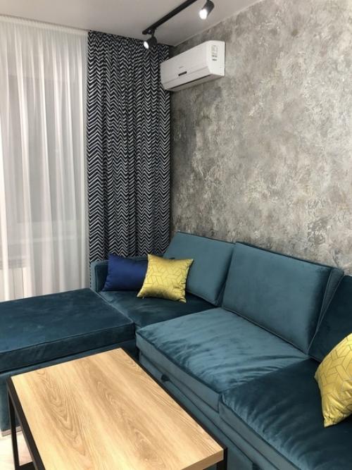 Добавили немного элементов лофта в нашу гостиную. 02