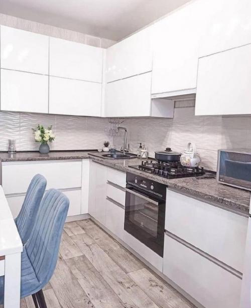 Маленькая кухня. Светлая. 02