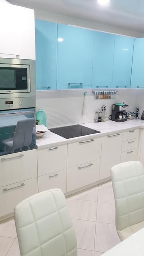 Все отлично.  Цвет верха кухни - личное дело вкуса каждого. 03