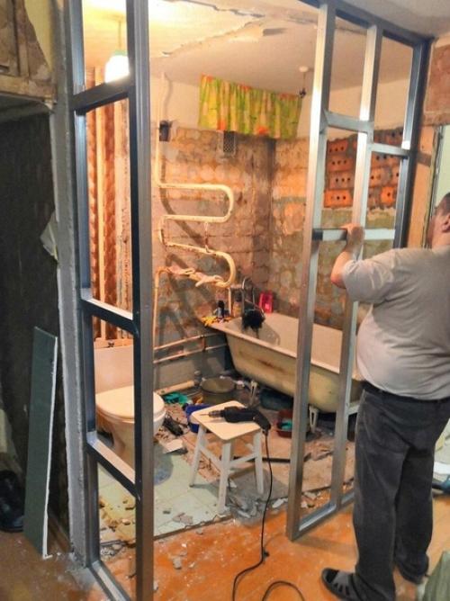 Процесс преображения ванной комнаты.