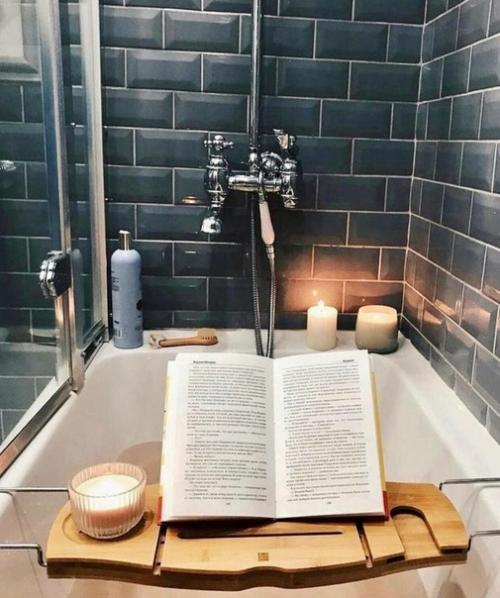 Интерьер ванной комнаты. 01