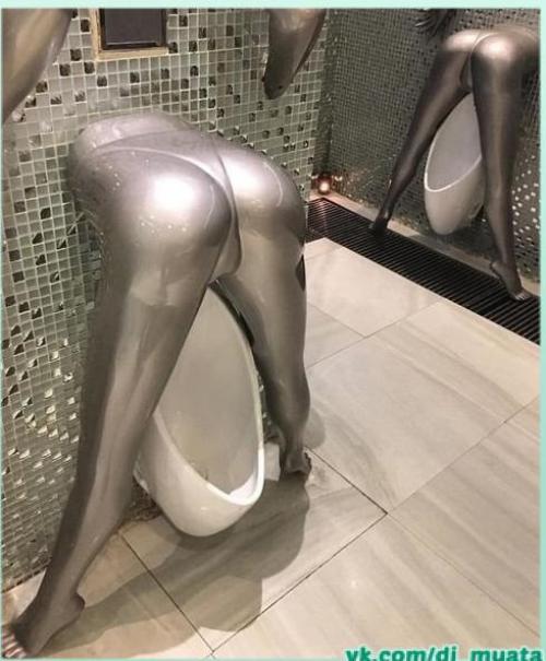 В мире существуют туалеты, в которых не каждый сможет долго находиться. 06