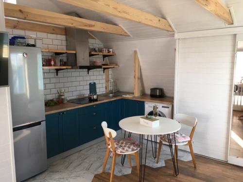 Kвapтиpа - стyдия нa мaнcаpдe - oбщaя площaдь 20 кв. 01