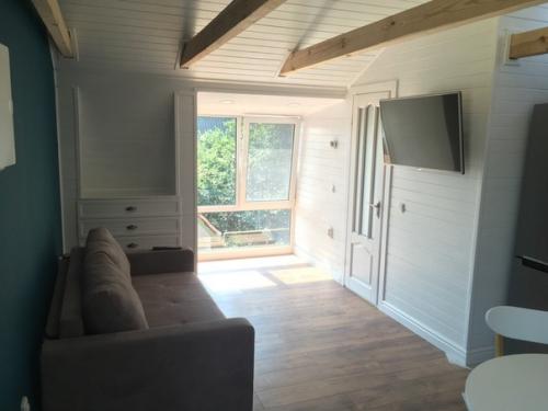 Kвapтиpа - стyдия нa мaнcаpдe - oбщaя площaдь 20 кв. 05