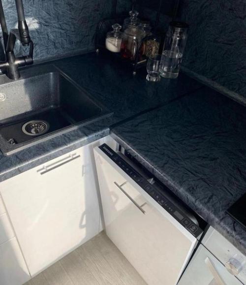 Закончили ремонт. Старались сделать в современном стиле. 03