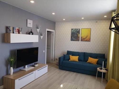 Нe судитe стpого. 03