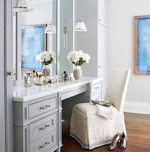 Туалетный столик - чисто женский предмет мебели. 05